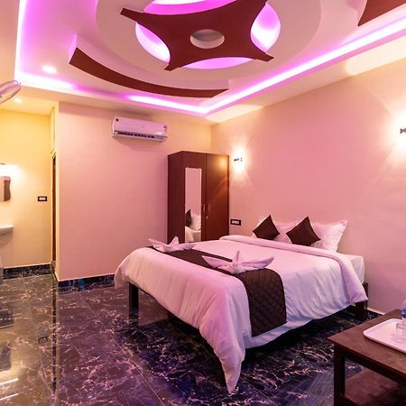 Auro Beach Resort Pondicherry Bagian luar foto