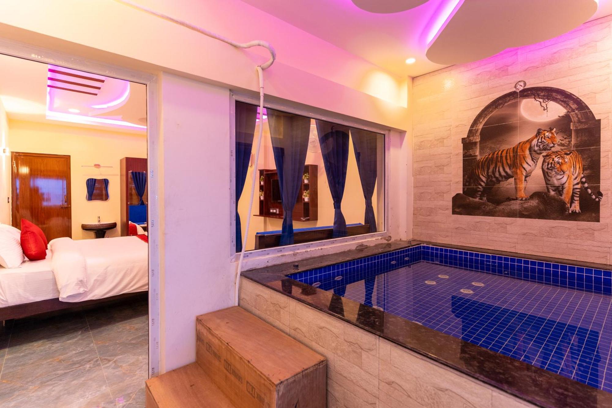 Auro Beach Resort Pondicherry Bagian luar foto