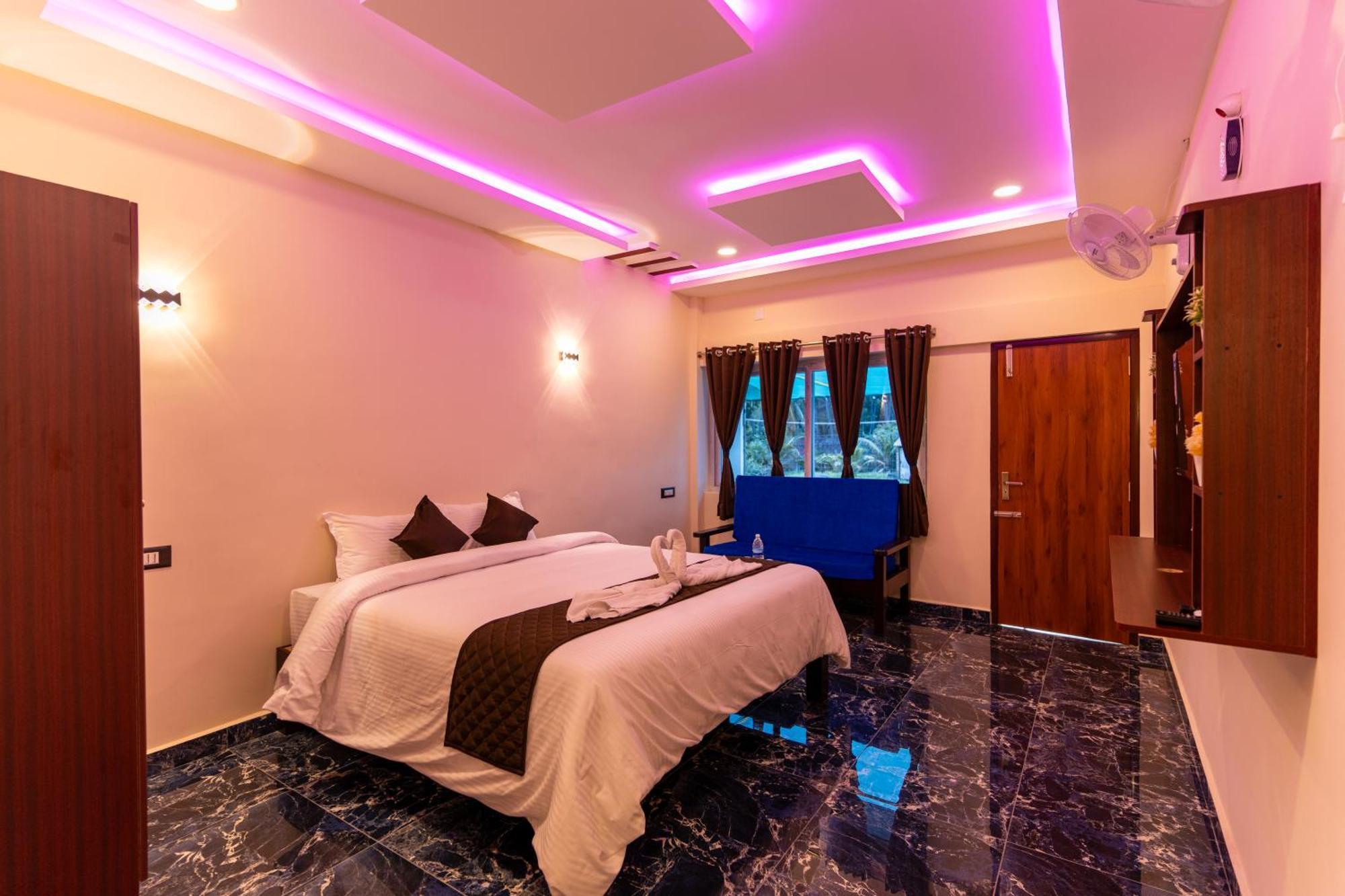 Auro Beach Resort Pondicherry Bagian luar foto